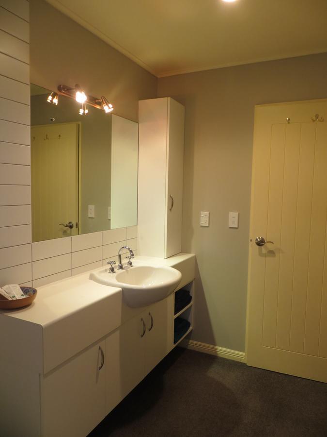 Silverlights B & B Кромуел Екстериор снимка